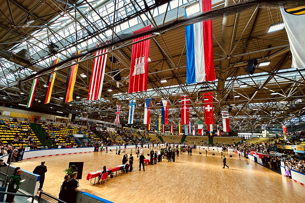 Der TSC Rot-Weiss Viernheim war bei "Hessen Tanzt" vom 10. bis 12. Mai 2024 gleich mit mehreren Paaren in verschiedenen Turnieren vertreten.
